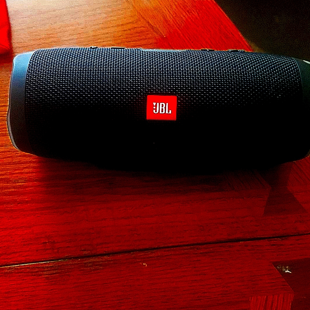JBL charge 3
